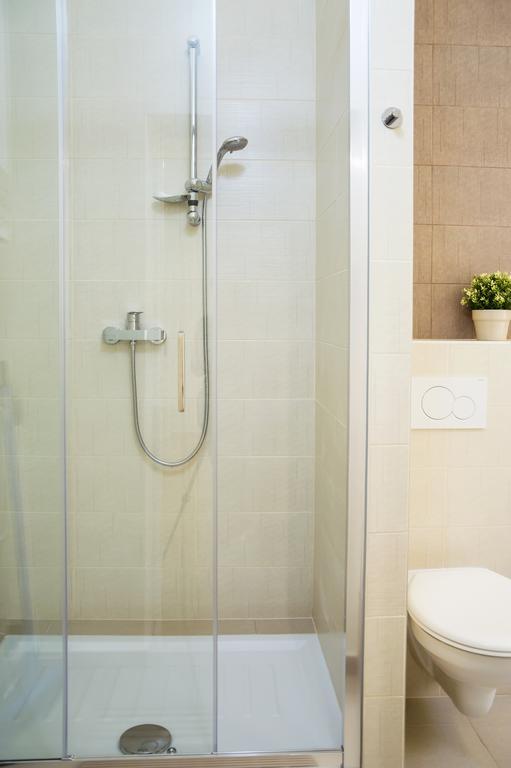 Modern Apartment Zlatnicka 8 Прага Екстериор снимка