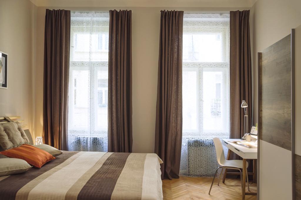 Modern Apartment Zlatnicka 8 Прага Екстериор снимка